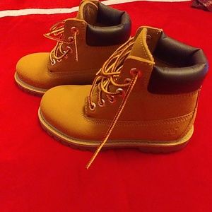 Brand new never worn boys Timberlands size 11.5